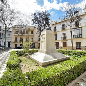  Apartment Peace, Pool & Parking At Centre Spain